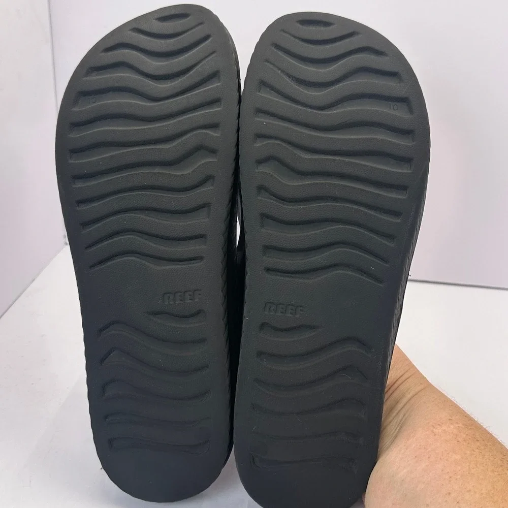 Reef One Womens 10 Black Flip Flop Sandals Sugarcane EVA Anatomic Contouring